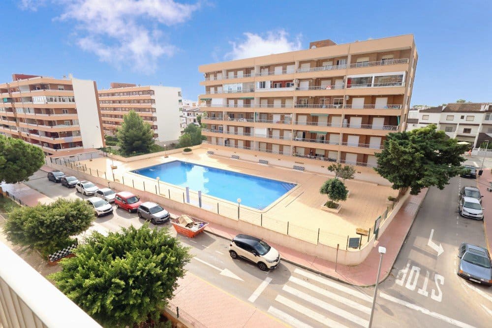 2 bedroom Apartment for sale in Orihuela Costa with pool - € 139,000 (Ref: 9488322)