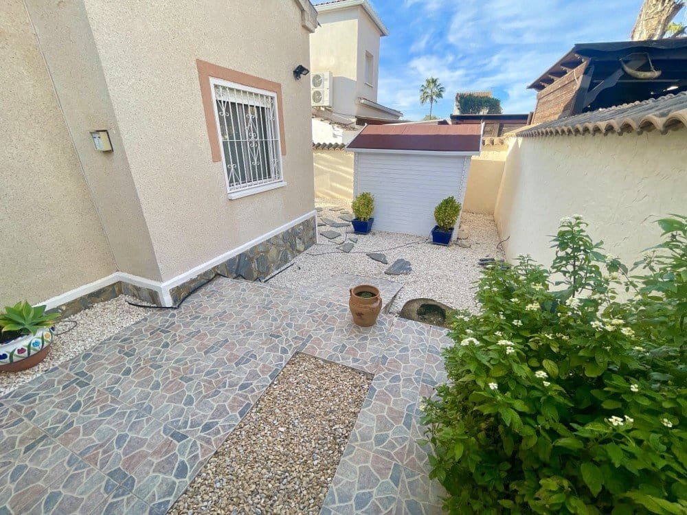 2 bedroom Villa for sale in Benijofar with pool garage - € 339,000 (Ref: 9501922)