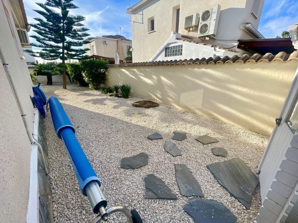 2 bedroom Villa for sale in Benijofar with pool garage - € 339,000 (Ref: 9501922)