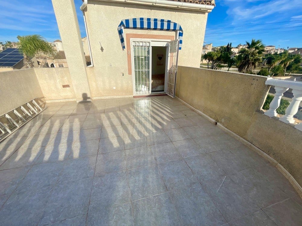 2 bedroom Villa for sale in Benijofar with pool garage - € 339,000 (Ref: 9501922)