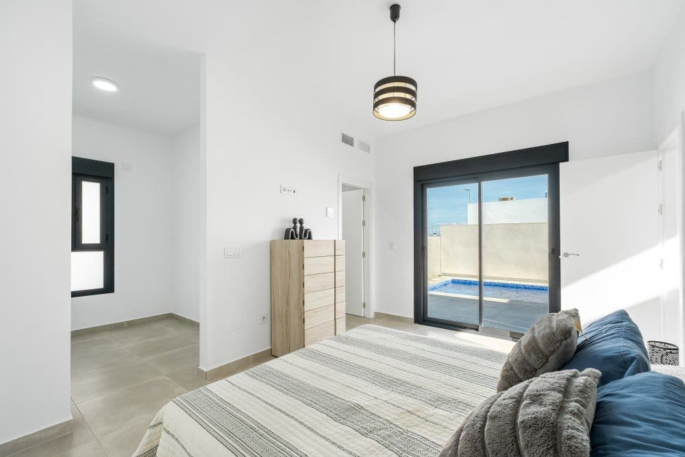 3 bedroom Villa for sale in Daya Nueva with pool garage - € 359,000 (Ref: 9501923)