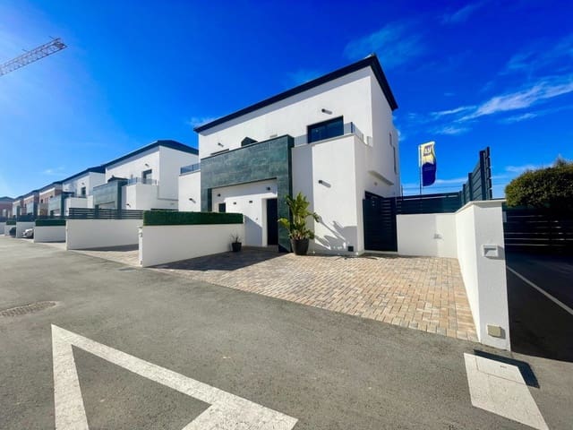 3 soverom Kjedet enebolig til salgs i Gran Alacant, Santa Pola med svømmebasseng garasje - € 350 000 (Ref: 9501924)