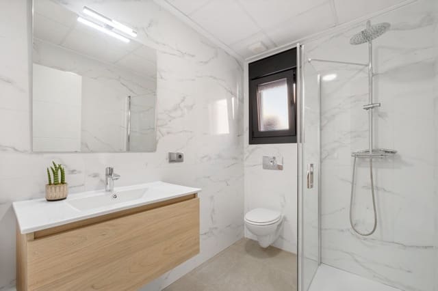 3 sypialnia Dom blizniak na sprzedaż w Daya Nueva z basenem garażem - 299 000 € (Ref: 9501926)