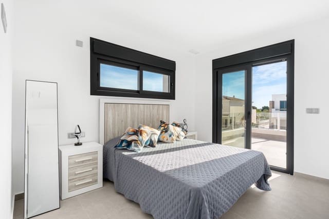 3 sypialnia Dom blizniak na sprzedaż w Daya Nueva z basenem garażem - 299 000 € (Ref: 9501926)