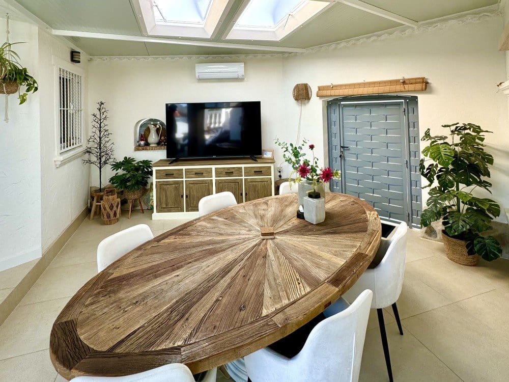 6 bedroom Villa for sale in Ciudad Quesada with pool garage - € 715,000 (Ref: 9523785)