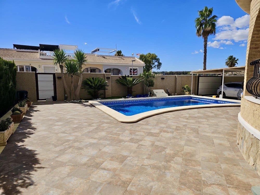 3 bedroom Villa for sale in Benijofar - € 350,000 (Ref: 9523875)