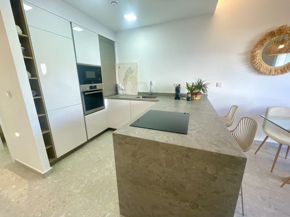 3 quarto Apartamento para venda em Los Balcones com piscina garagem - 289 900 € (Ref: 9528977)