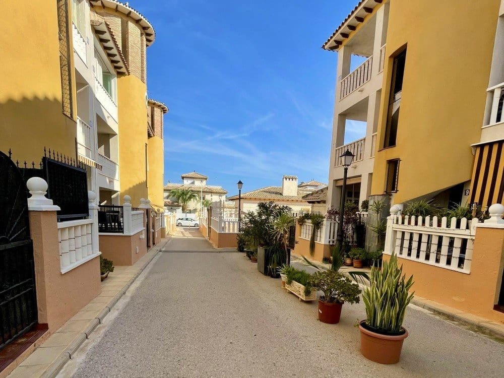 2 chambre Appartement à vendre à La Marina del Pinet avec piscine - 150 000 € (Ref: 9532600)