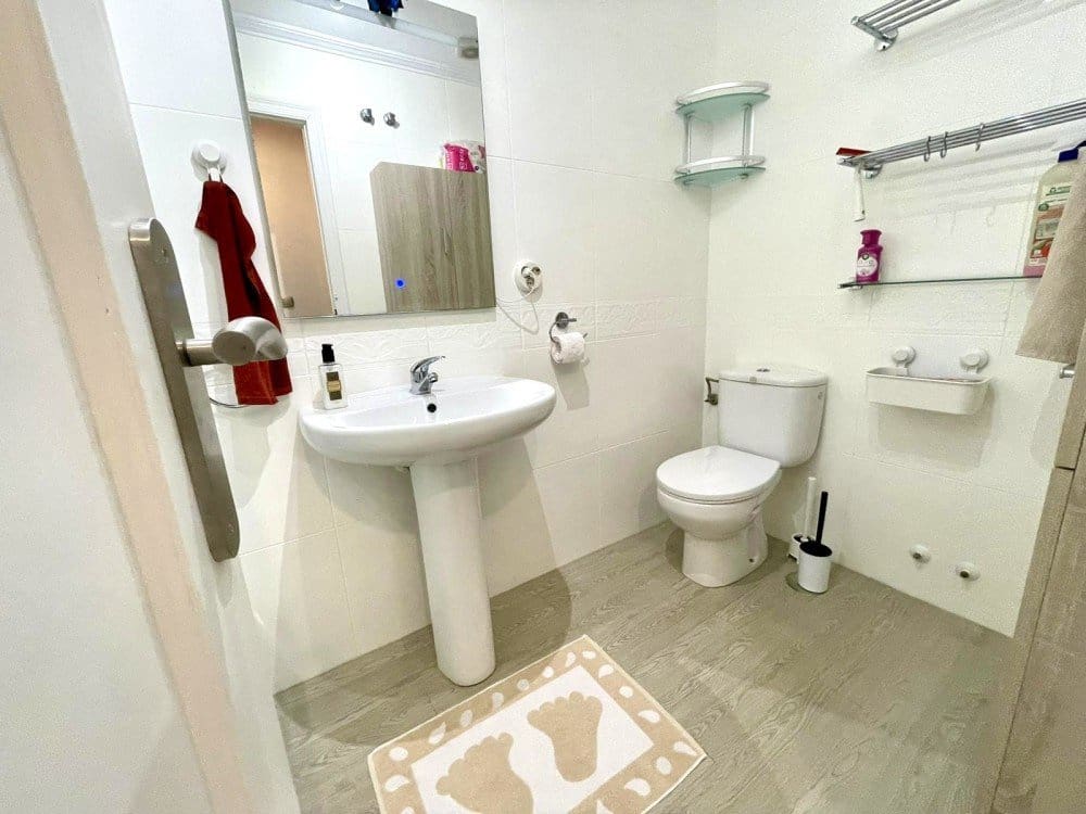 2 chambre Appartement à vendre à La Marina del Pinet avec piscine - 150 000 € (Ref: 9532600)