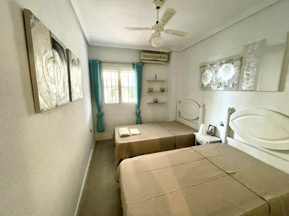 2 chambre Appartement à vendre à La Marina del Pinet avec piscine - 150 000 € (Ref: 9532600)