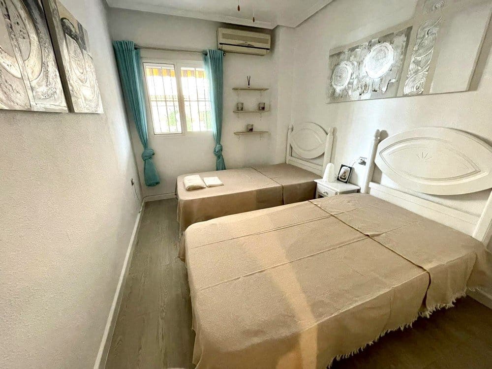 2 chambre Appartement à vendre à La Marina del Pinet avec piscine - 150 000 € (Ref: 9532600)