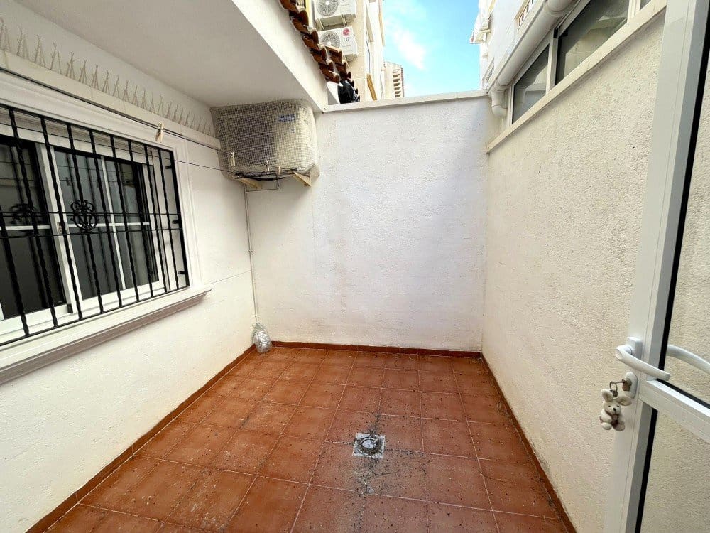 2 chambre Appartement à vendre à La Marina del Pinet avec piscine - 150 000 € (Ref: 9532600)