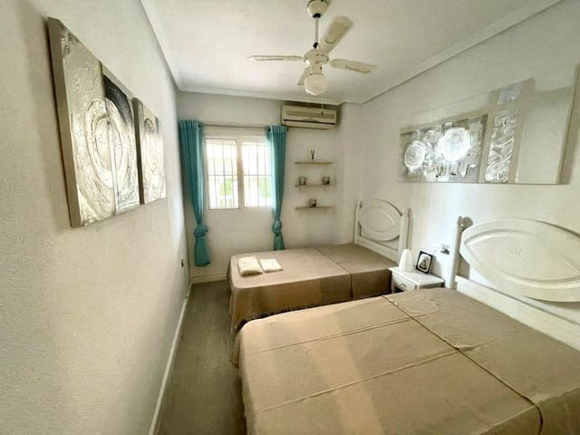 2 chambre Appartement à vendre à La Marina del Pinet, Elche / Elx avec piscine - 150 000 € (Ref: 9532600)