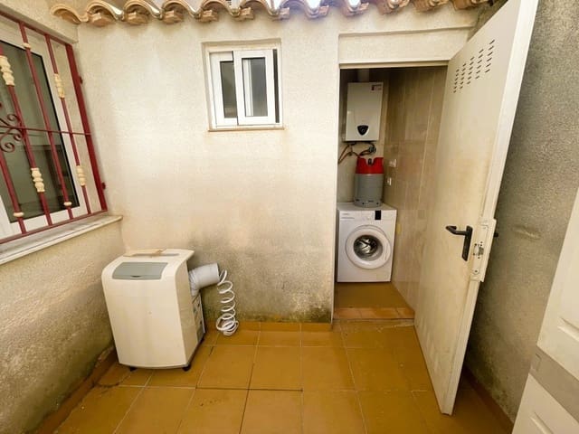 Casa de 3 habitaciones en Orihuela Costa, Orihuela en venta con piscina - 183.750 € (Ref: 9542736)