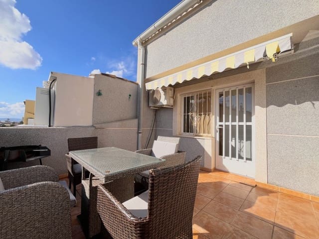 3 makuuhuone Omakotitalo myytävänä paikassa Torrevieja - 160 000 € (Ref: 9542737)