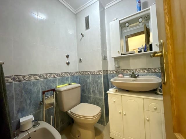 2 Zimmer Apartment zu verkaufen in Torrevieja - 158.500 € (Ref: 9560806)