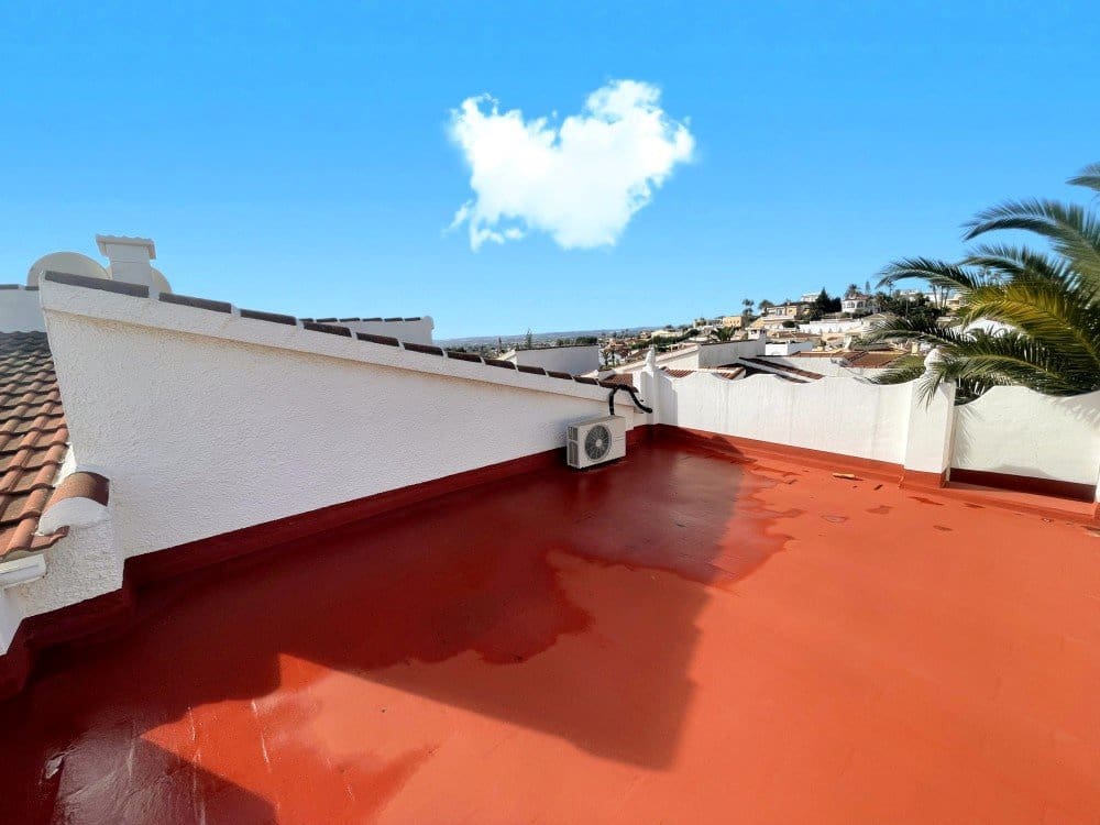 3 makuuhuone Huvila myytävänä paikassa Ciudad Quesada mukana uima-altaan 
autotalli - 693 000 € (Ref: 9570277)