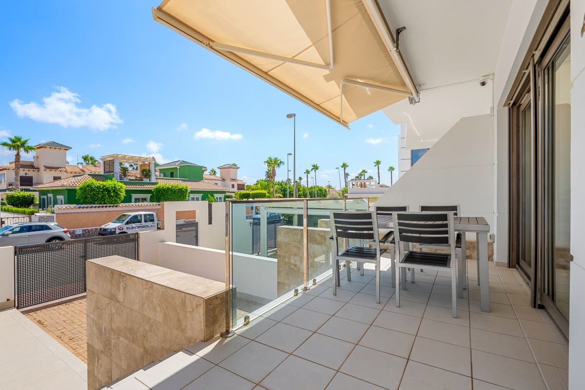 4 chambre Maison de Ville à vendre à Ciudad Quesada avec piscine - 390 000 € (Ref: 10081776)