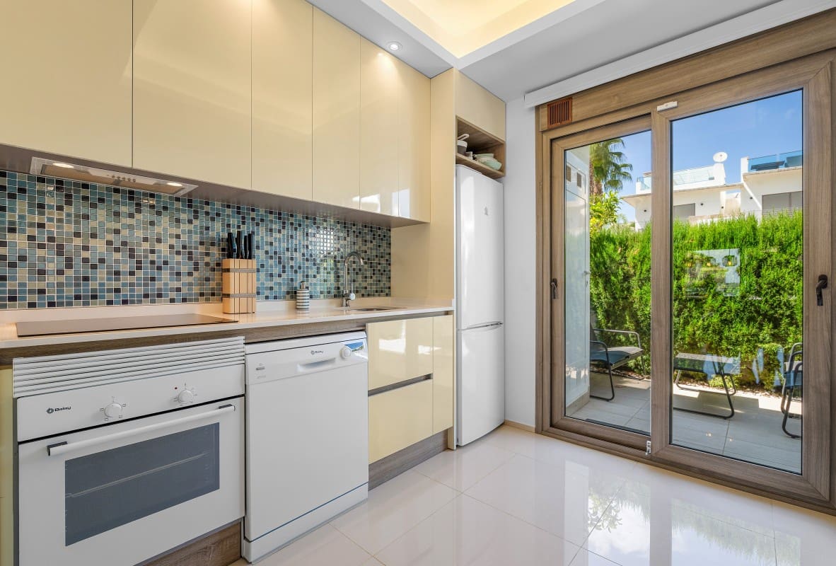 4 chambre Maison de Ville à vendre à Ciudad Quesada avec piscine - 390 000 € (Ref: 10081776)