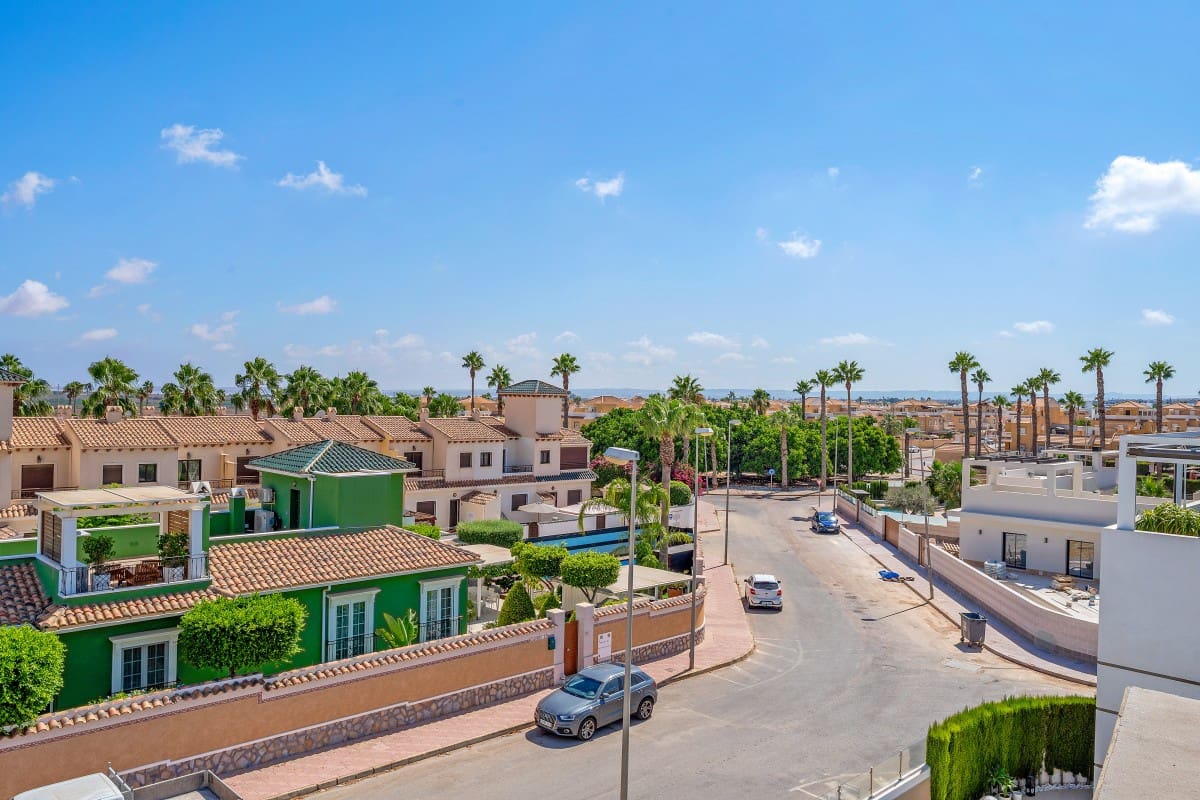 4 chambre Maison de Ville à vendre à Ciudad Quesada avec piscine - 390 000 € (Ref: 10081776)