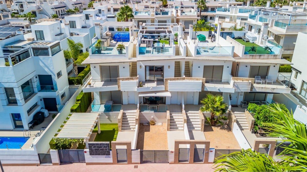 4 chambre Maison de Ville à vendre à Ciudad Quesada avec piscine - 390 000 € (Ref: 10081776)