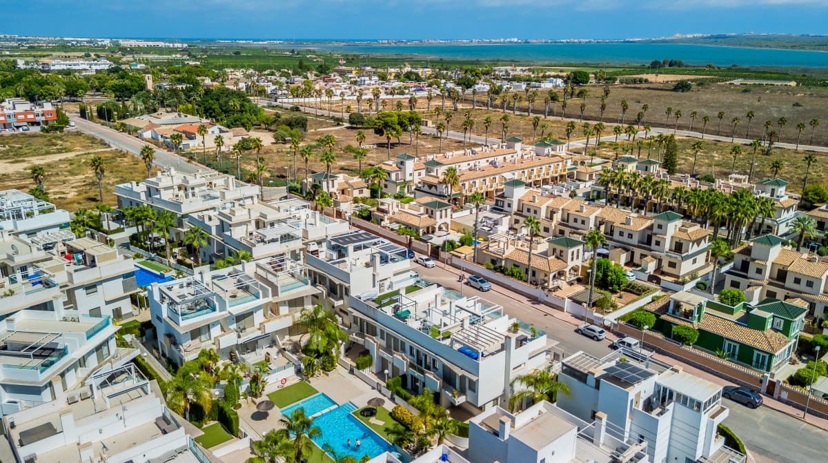 4 chambre Maison de Ville à vendre à Ciudad Quesada avec piscine - 390 000 € (Ref: 10081776)