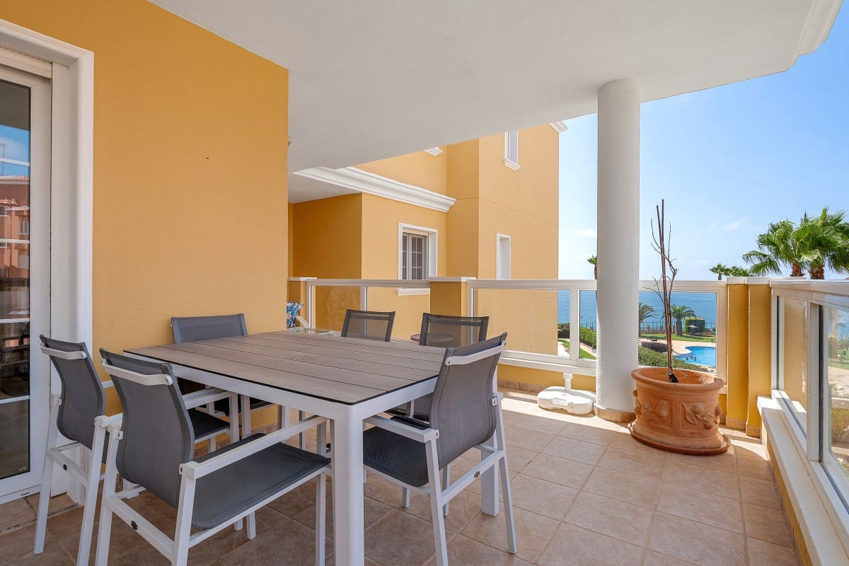 3 soveværelse Lejlighed til salg i Cabo Roig med swimmingpool - € 420.000 (Ref: 10081777)