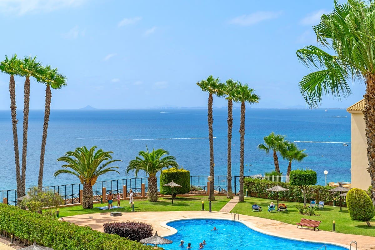 3 soveværelse Lejlighed til salg i Cabo Roig med swimmingpool - € 420.000 (Ref: 10081777)