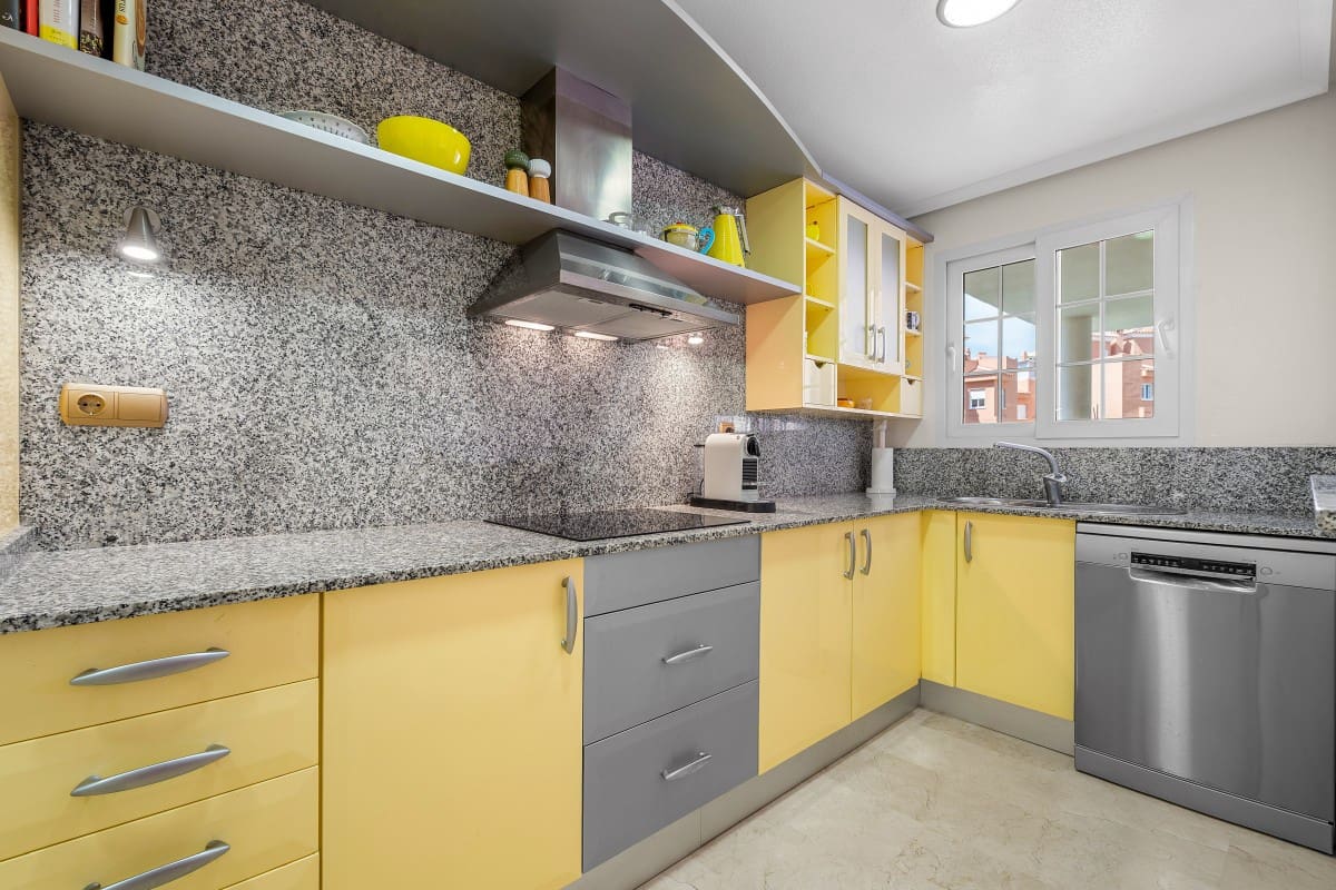 3 soveværelse Lejlighed til salg i Cabo Roig med swimmingpool - € 420.000 (Ref: 10081777)
