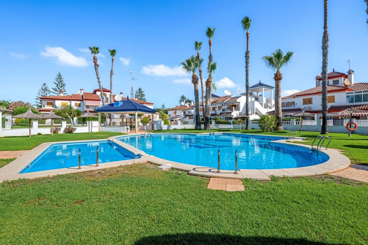 2 sovrum Lägenhet till salu i Pilar de la Horadada med pool - 225 000 € (Ref: 10081779)