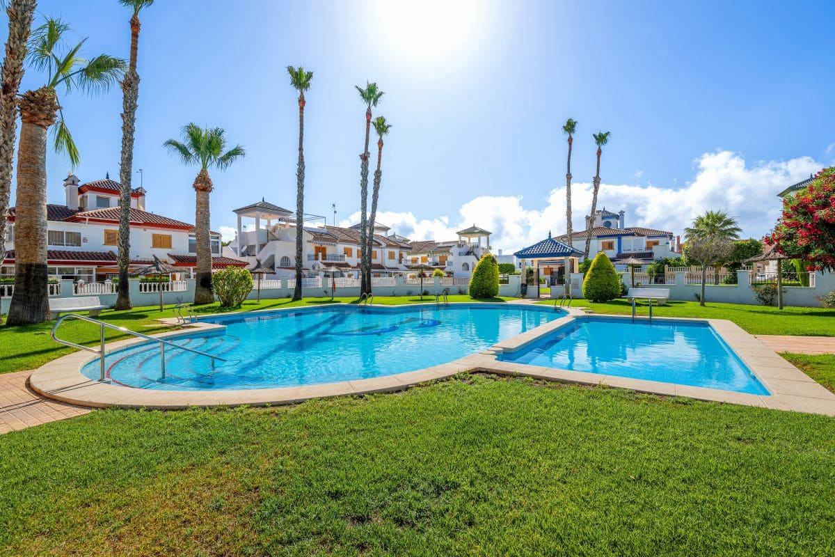 2 sovrum Lägenhet till salu i Pilar de la Horadada med pool - 225 000 € (Ref: 10081779)