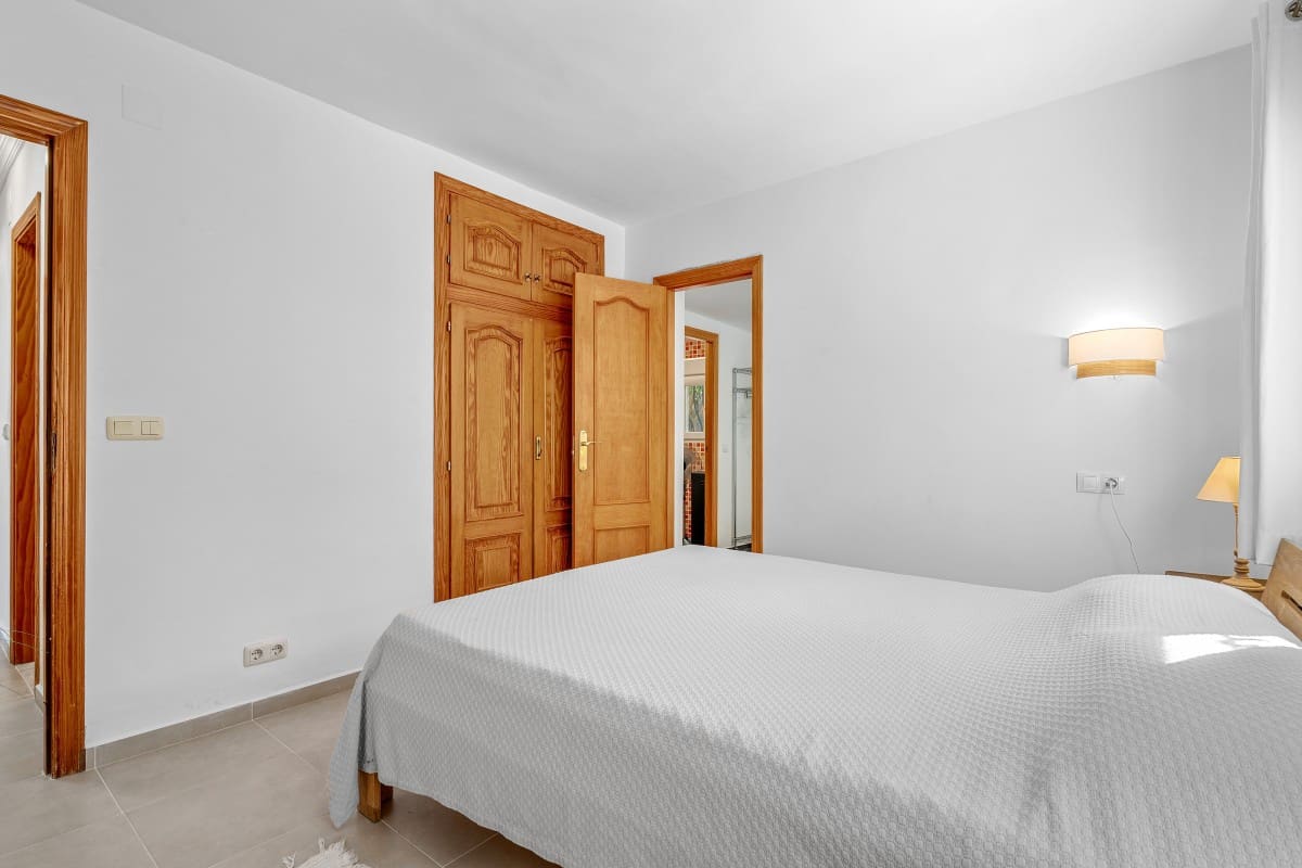 3 slaapkamer Villa te koop in Denia met zwembad - € 520.000 (Ref: 10081780)