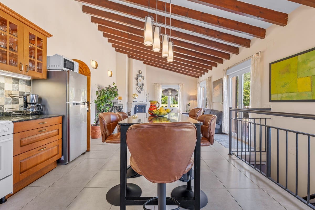 3 slaapkamer Villa te koop in Denia met zwembad - € 520.000 (Ref: 10081780)