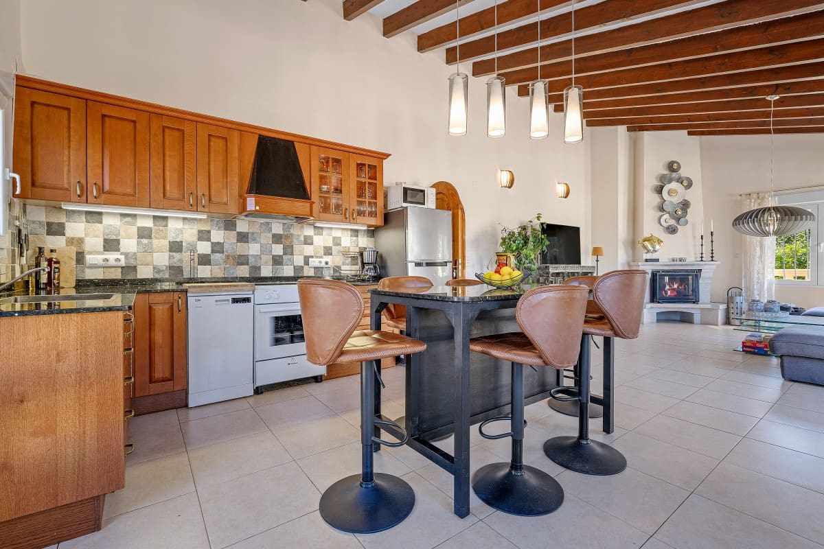 3 slaapkamer Villa te koop in Denia met zwembad - € 520.000 (Ref: 10081780)