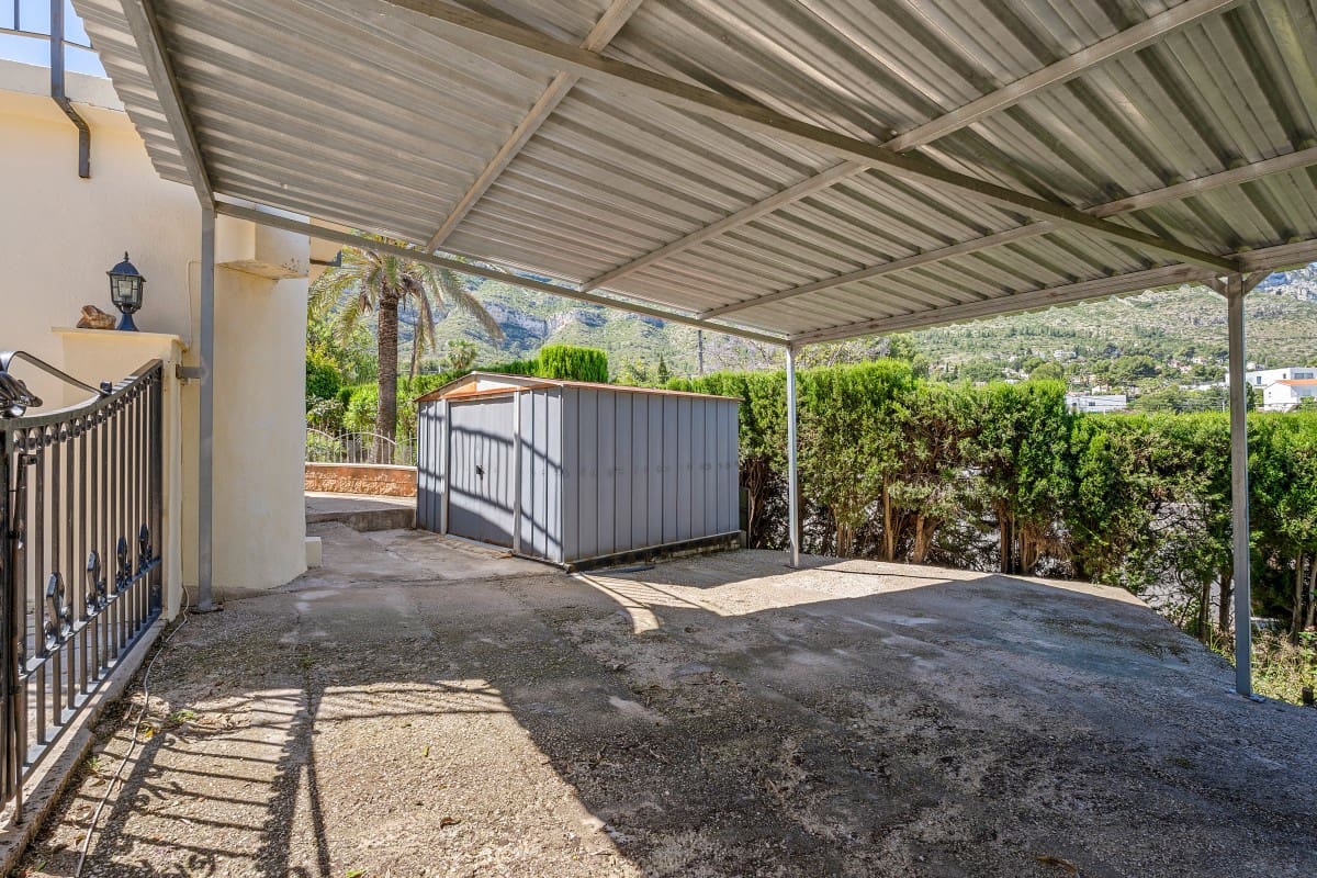 3 slaapkamer Villa te koop in Denia met zwembad - € 520.000 (Ref: 10081780)