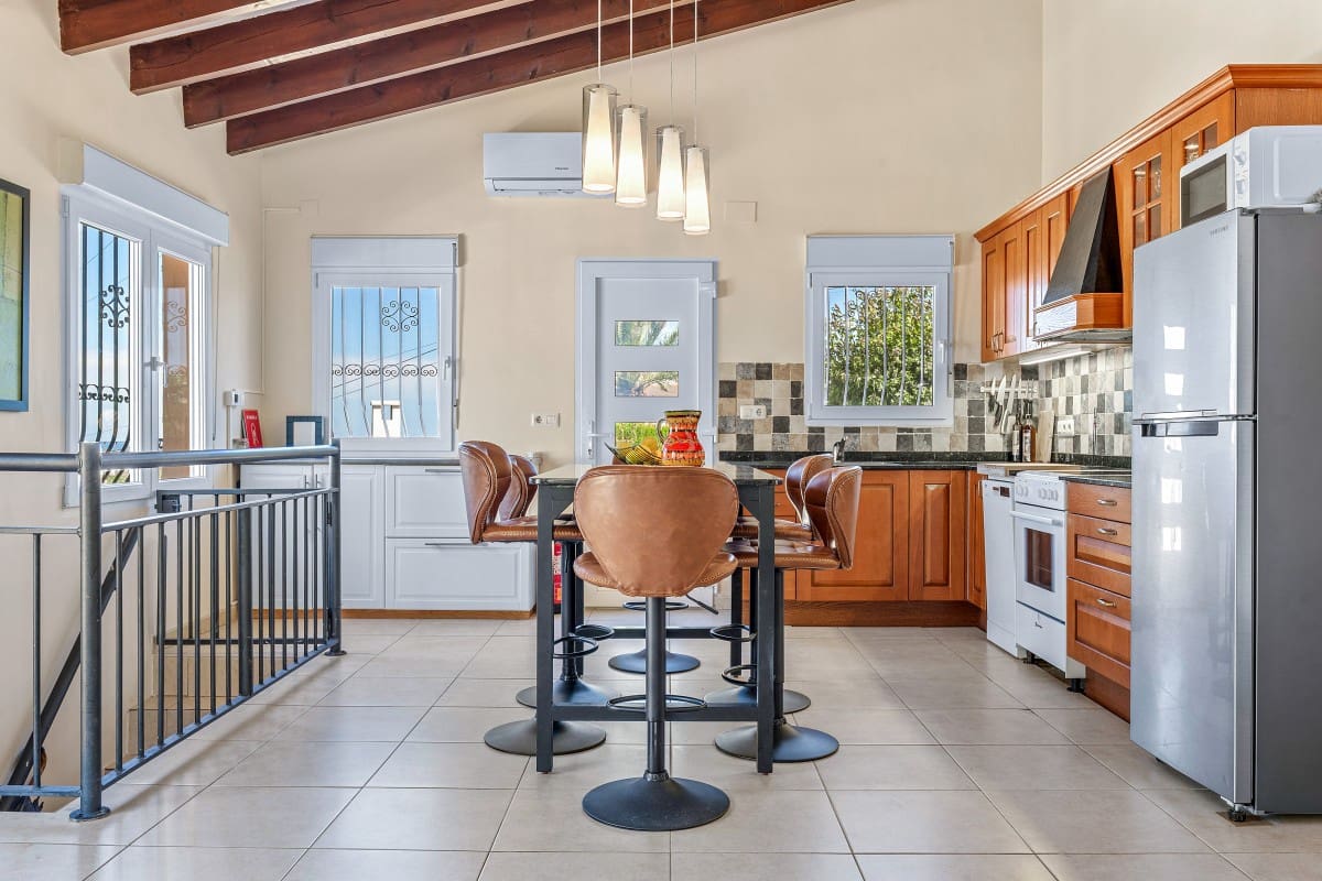 3 slaapkamer Villa te koop in Denia met zwembad - € 520.000 (Ref: 10081780)