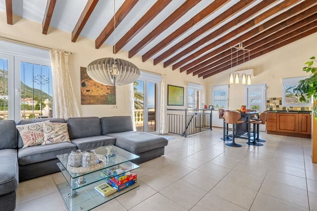 3 slaapkamer Villa te koop in El Montgó, Dénia met zwembad - € 520.000 (Ref: 10081780)