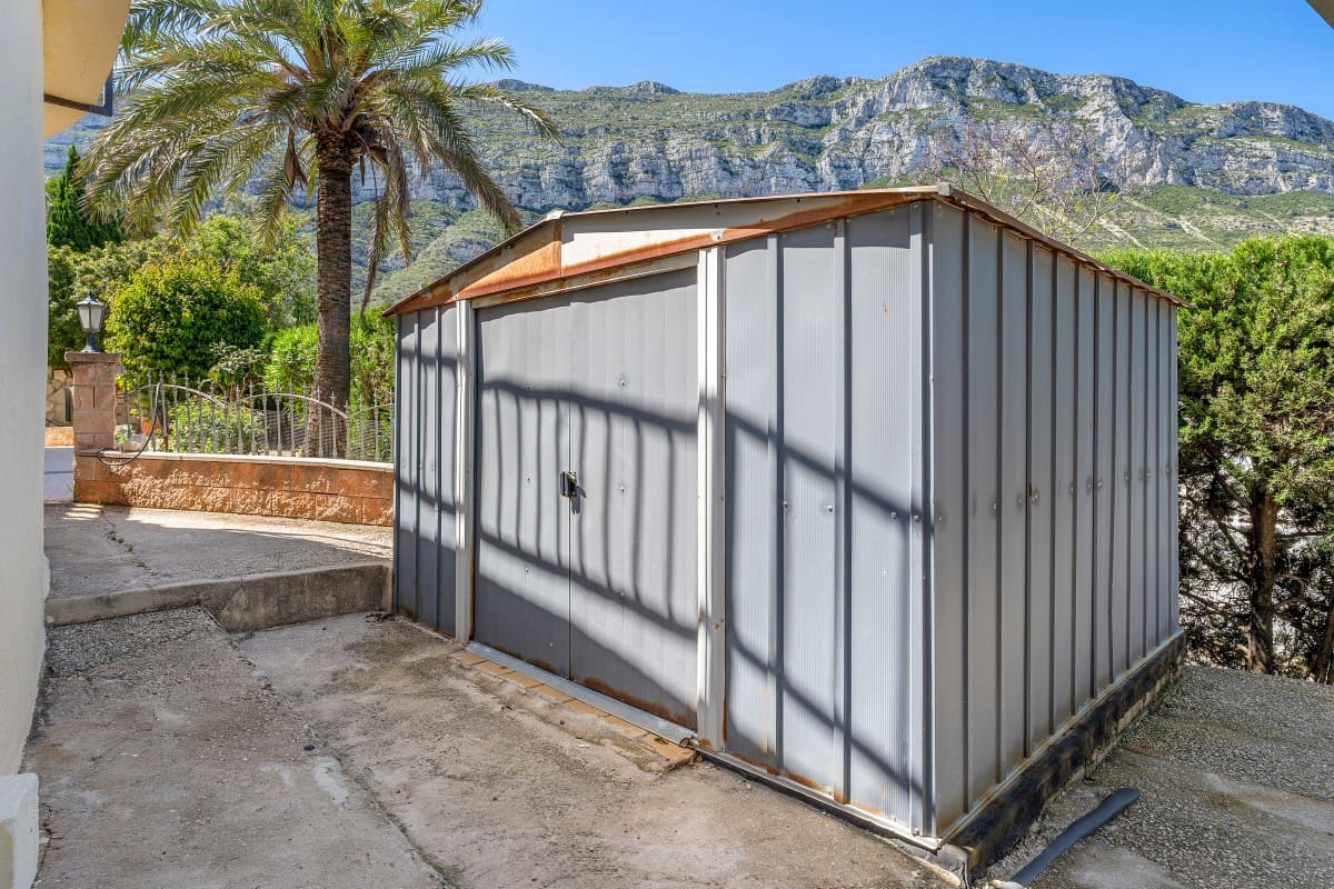 3 slaapkamer Villa te koop in Denia met zwembad - € 520.000 (Ref: 10081780)