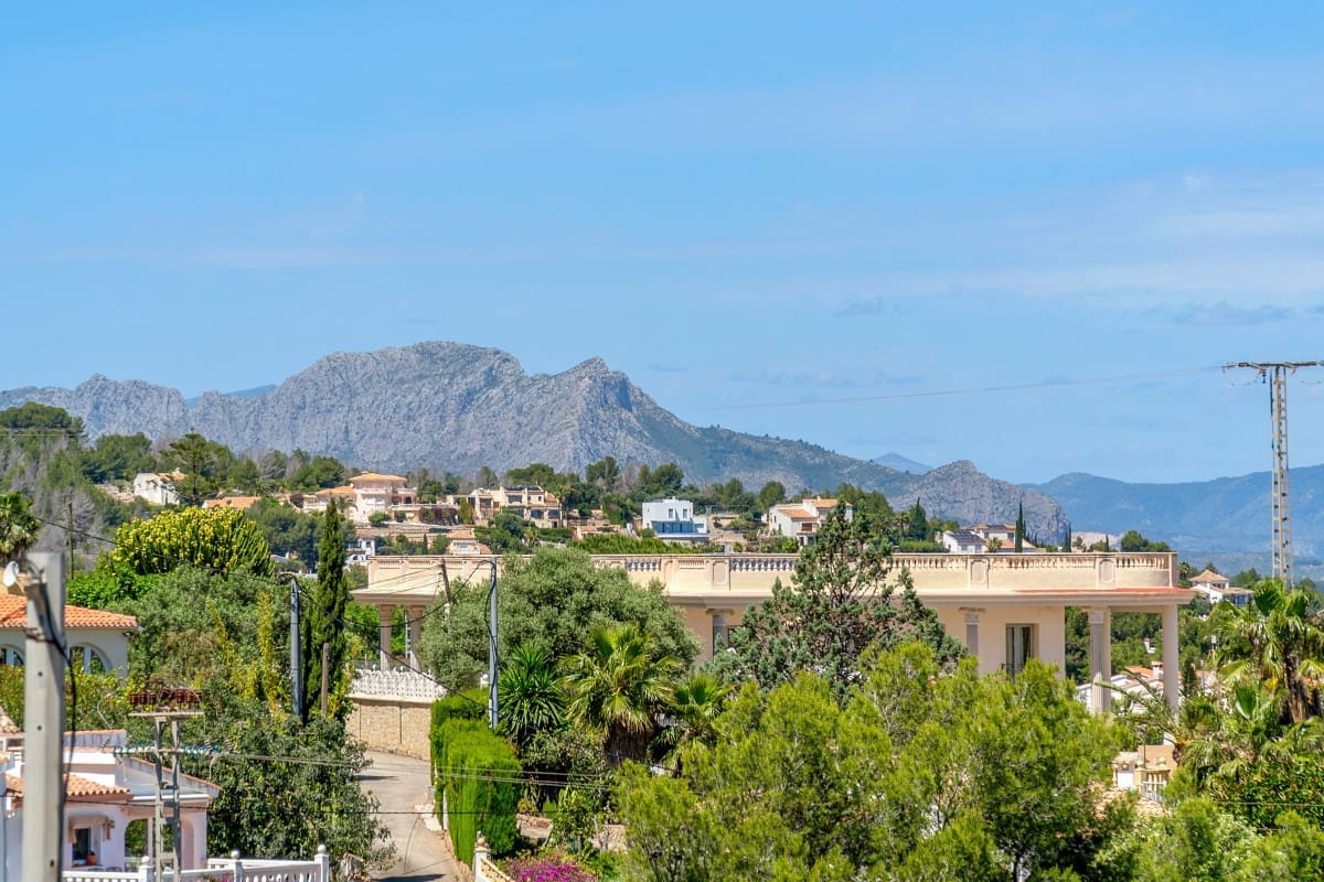 3 slaapkamer Villa te koop in Denia met zwembad - € 520.000 (Ref: 10081780)