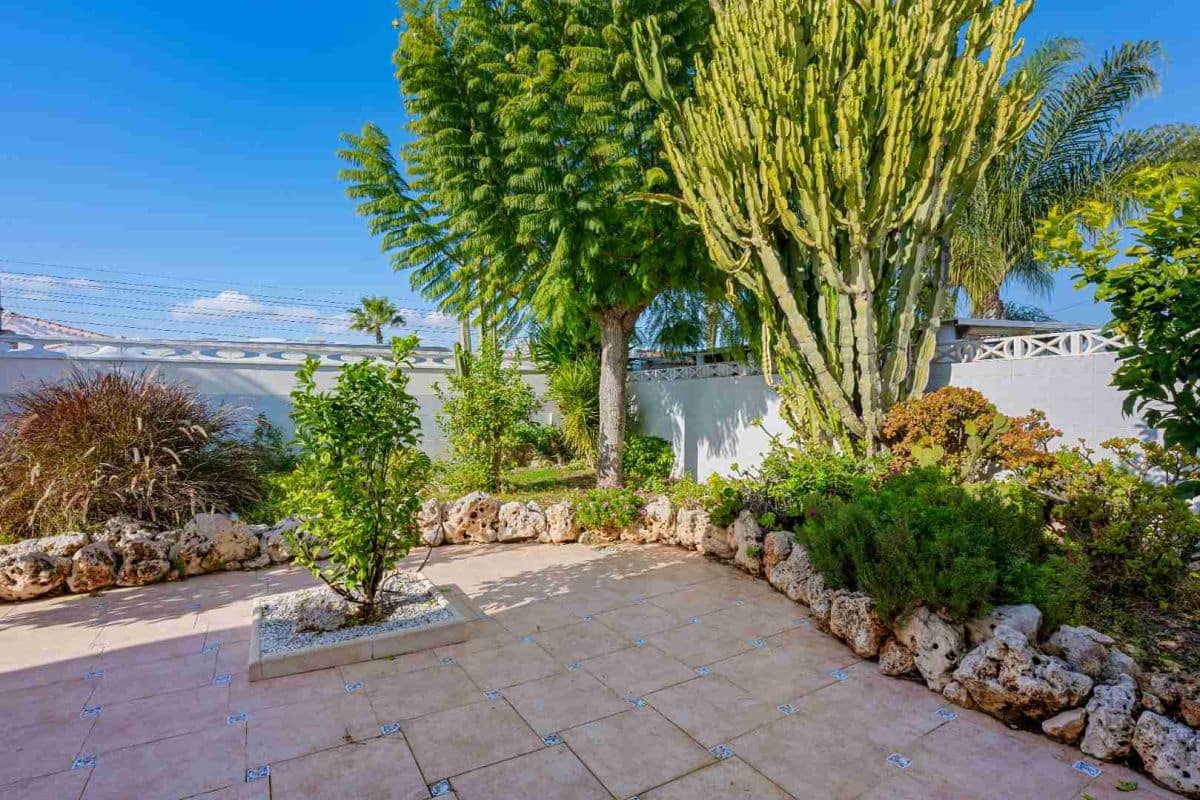 5 slaapkamer Villa te koop in La Torreta met zwembad - € 520.000 (Ref: 10081784)