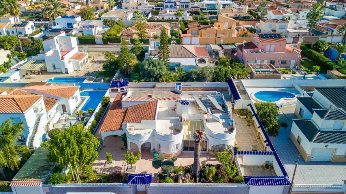 5 slaapkamer Villa te koop in La Torreta met zwembad - € 520.000 (Ref: 10081784)