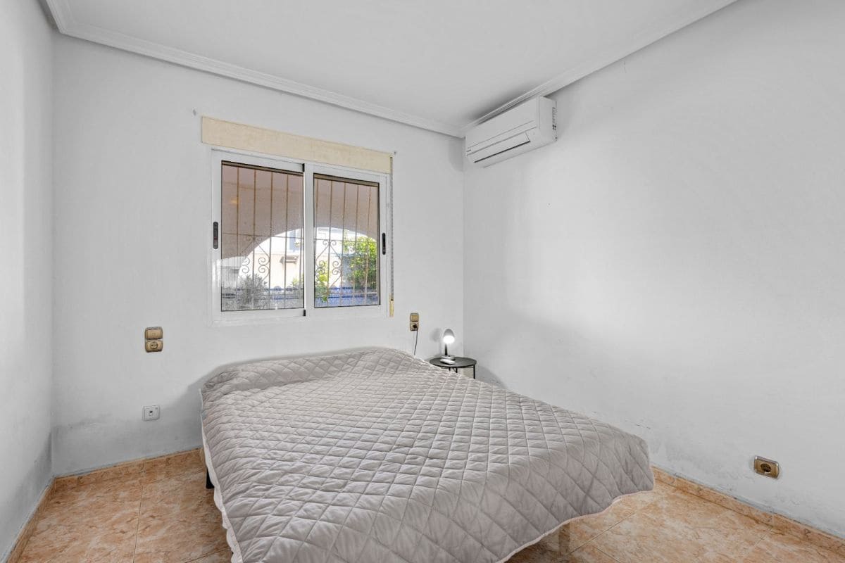 5 slaapkamer Villa te koop in La Torreta met zwembad - € 520.000 (Ref: 10081784)