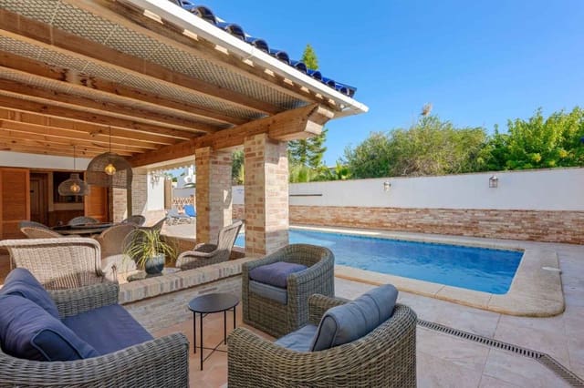 5 slaapkamer Villa te koop in La Torreta, Torrevieja met zwembad - € 520.000 (Ref: 10081784)