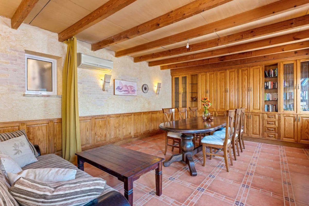 5 slaapkamer Villa te koop in La Torreta met zwembad - € 520.000 (Ref: 10081784)