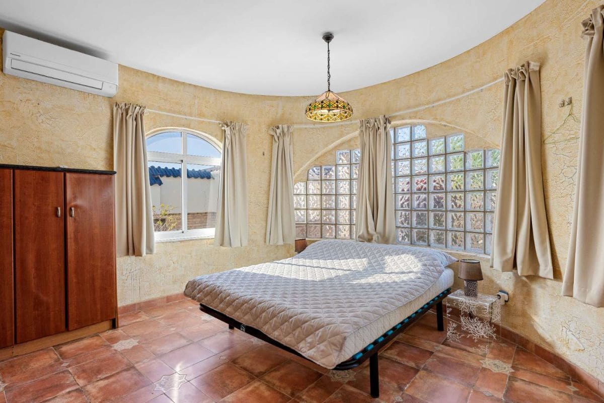 5 slaapkamer Villa te koop in La Torreta met zwembad - € 520.000 (Ref: 10081784)
