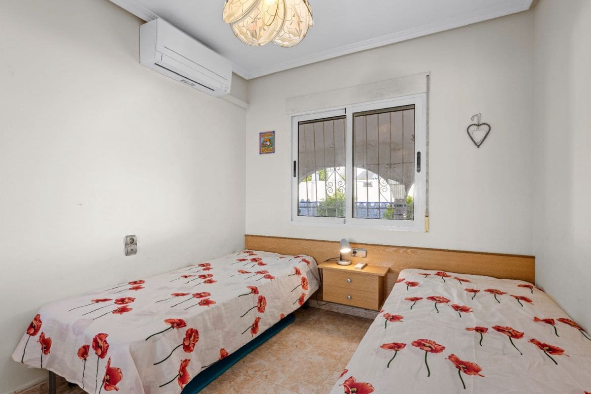 5 slaapkamer Villa te koop in La Torreta met zwembad - € 520.000 (Ref: 10081784)