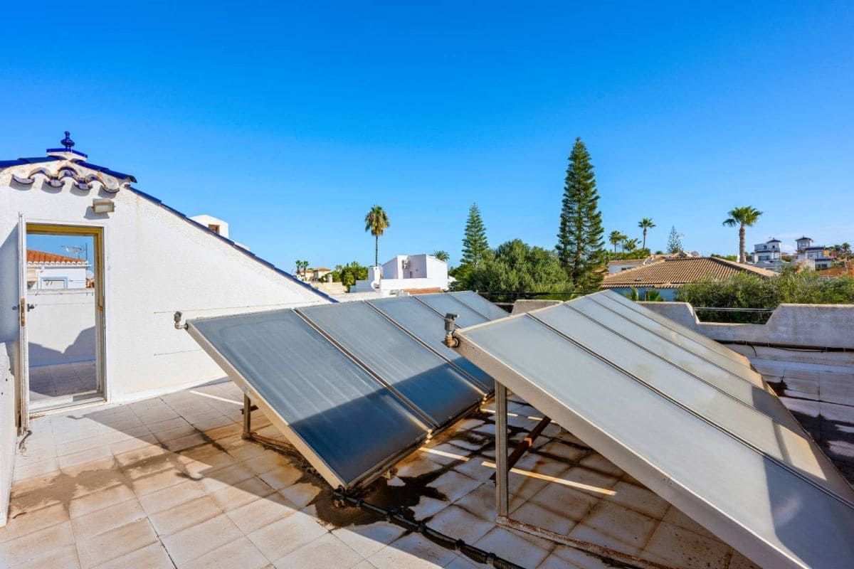 5 slaapkamer Villa te koop in La Torreta met zwembad - € 520.000 (Ref: 10081784)