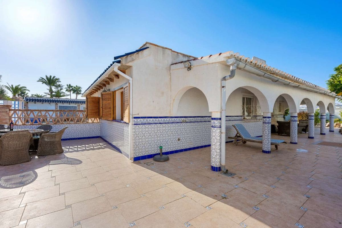 5 slaapkamer Villa te koop in La Torreta met zwembad - € 520.000 (Ref: 10081784)
