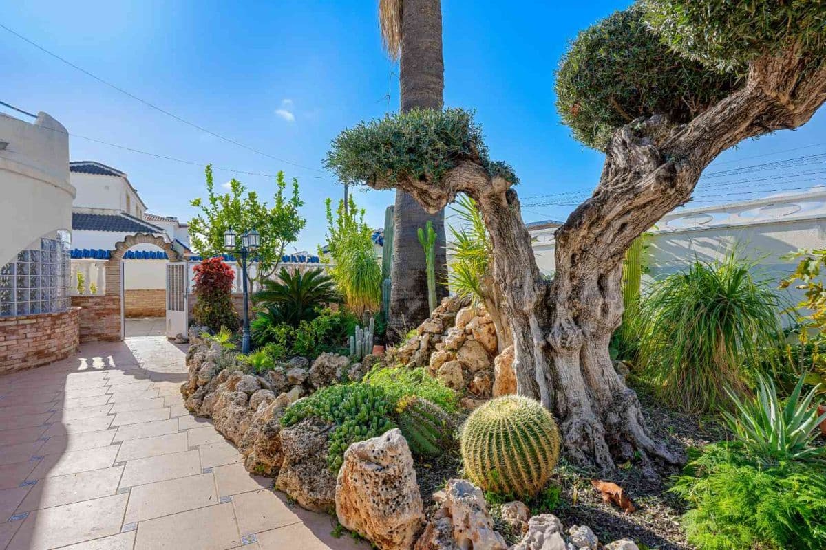 5 slaapkamer Villa te koop in La Torreta met zwembad - € 520.000 (Ref: 10081784)