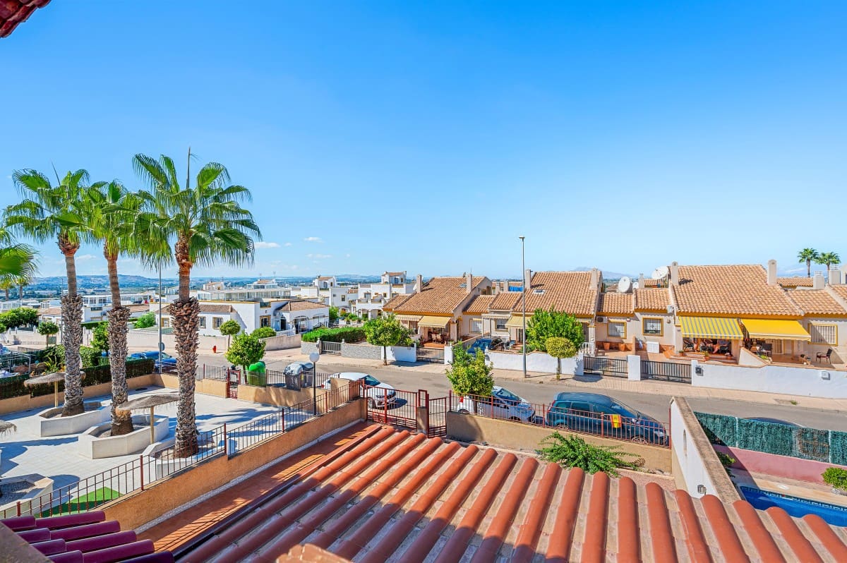 3 bedroom Townhouse for sale in San Fulgencio with pool - € 215,000 (Ref: 10100656)